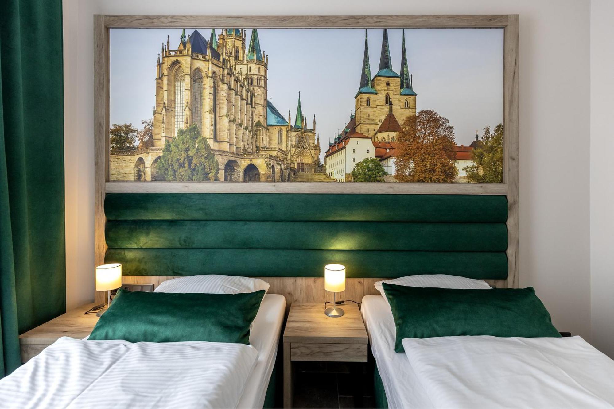Hotel Garni " Am Domplatz" Erfurt Exteriör bild