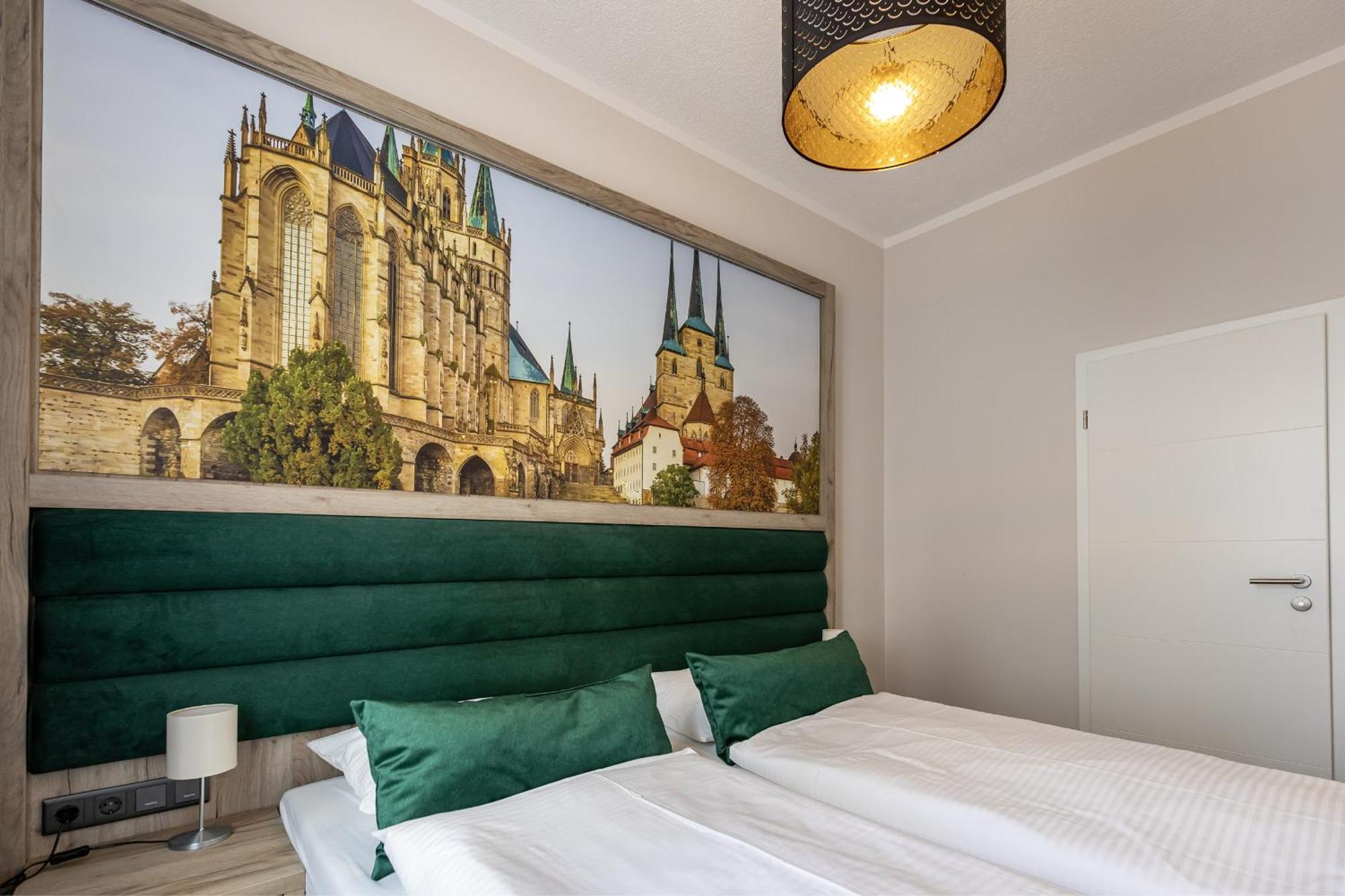 Hotel Garni " Am Domplatz" Erfurt Exteriör bild