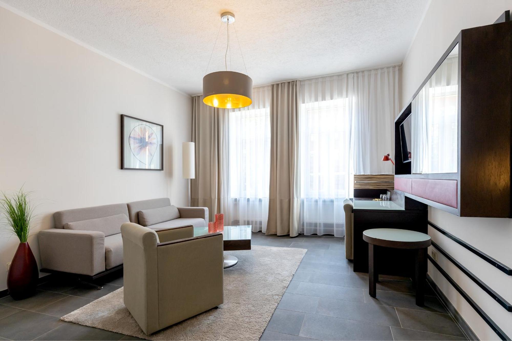 Hotel Garni " Am Domplatz" Erfurt Exteriör bild